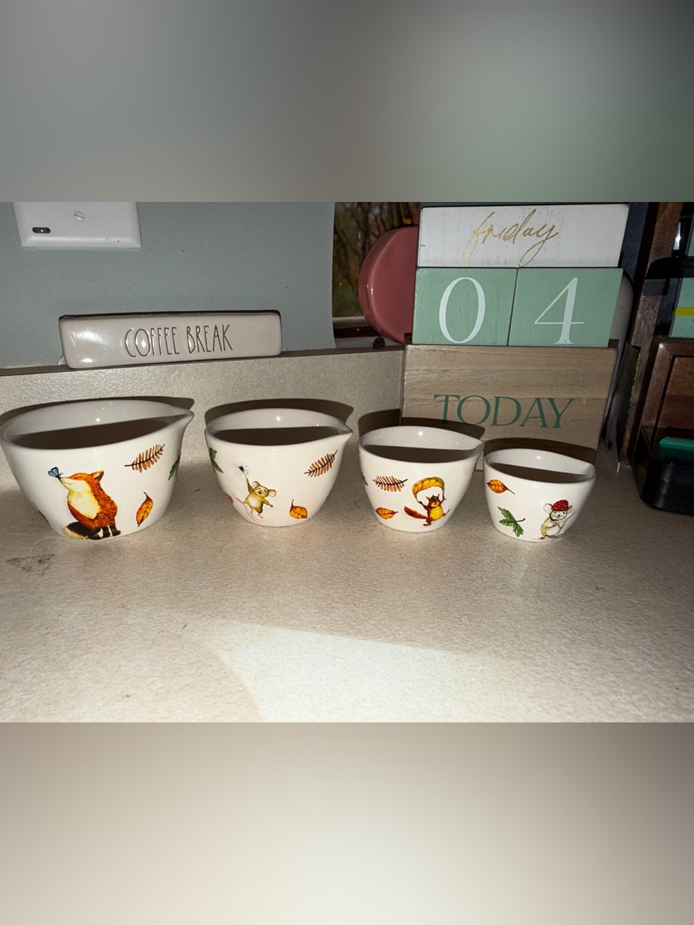 Rae Dunn falling measuring cups